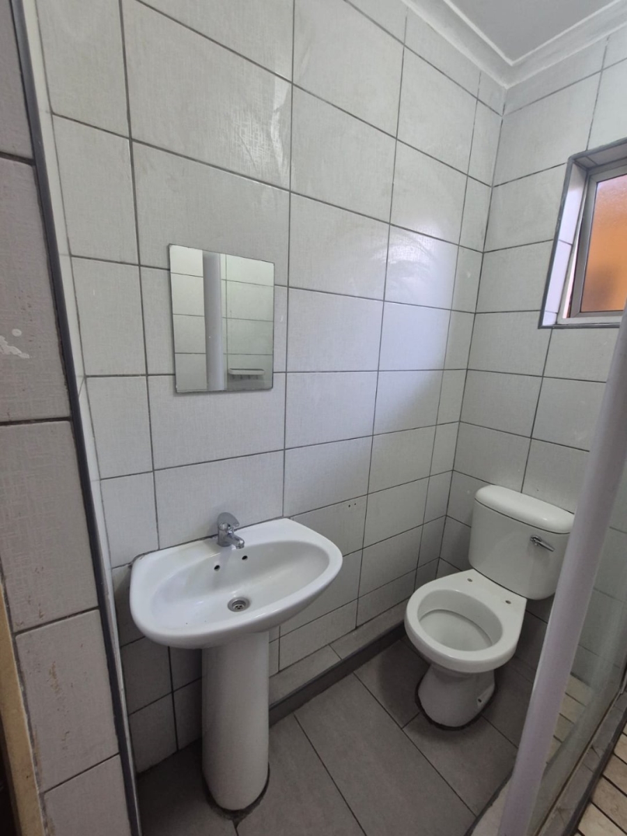 To Let 1 Bedroom Property for Rent in Merewent KwaZulu-Natal