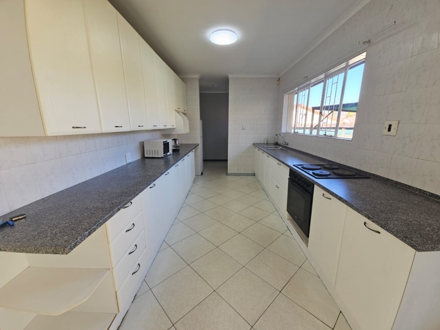 3 Bedroom Property for Sale in Huttenheights KwaZulu-Natal
