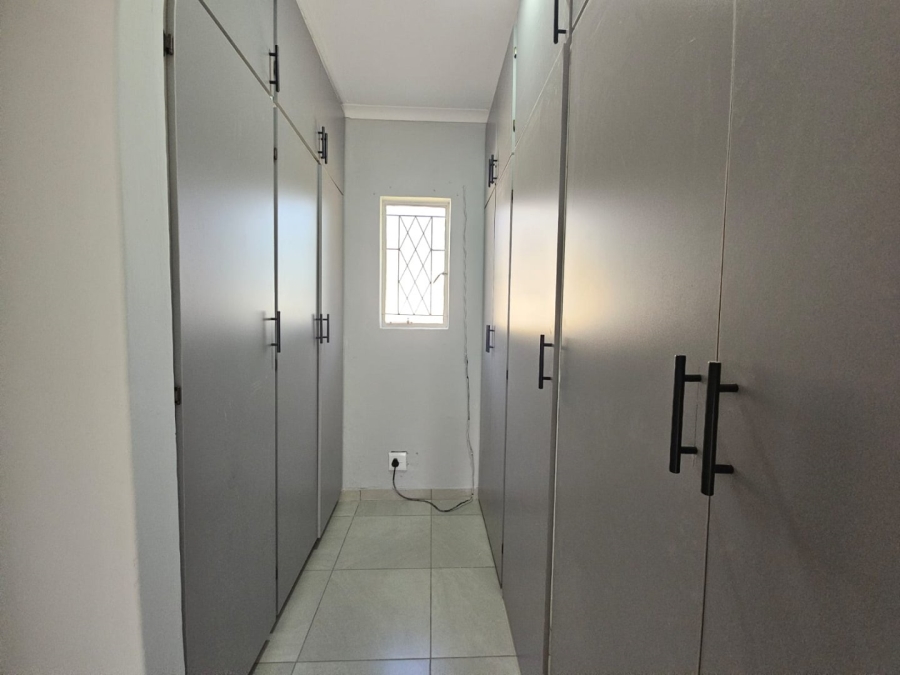 3 Bedroom Property for Sale in Huttenheights KwaZulu-Natal