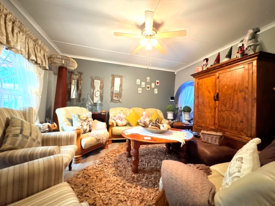 To Let 3 Bedroom Property for Rent in Huttenheights KwaZulu-Natal