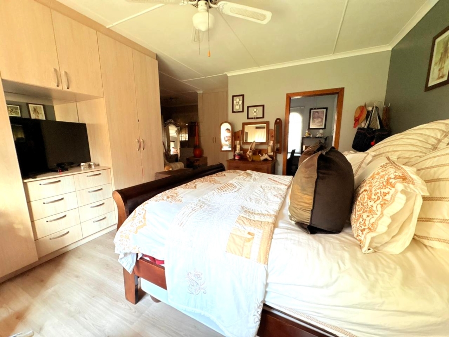 To Let 3 Bedroom Property for Rent in Huttenheights KwaZulu-Natal