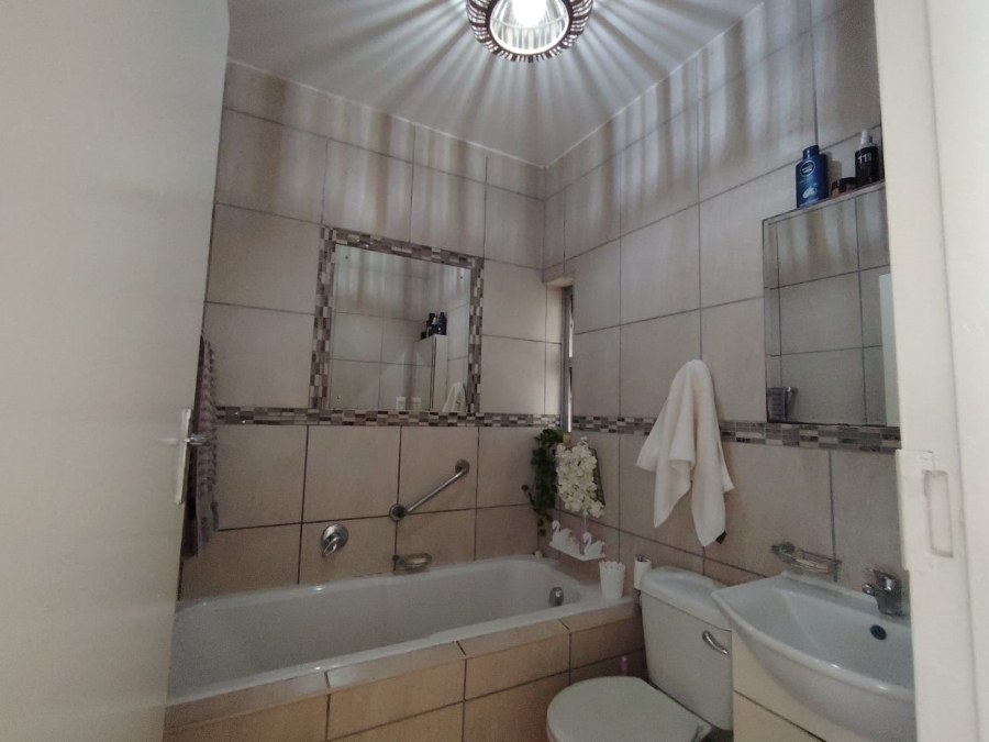 3 Bedroom Property for Sale in Manaba Beach KwaZulu-Natal