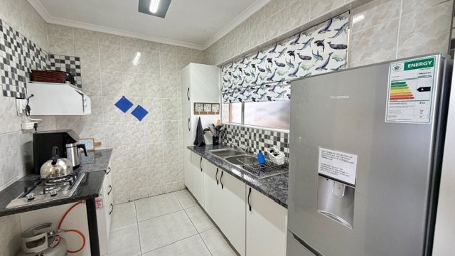 2 Bedroom Property for Sale in Amanzimtoti KwaZulu-Natal