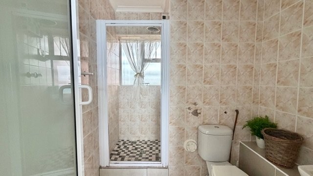 2 Bedroom Property for Sale in Amanzimtoti KwaZulu-Natal