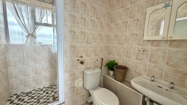 2 Bedroom Property for Sale in Amanzimtoti KwaZulu-Natal