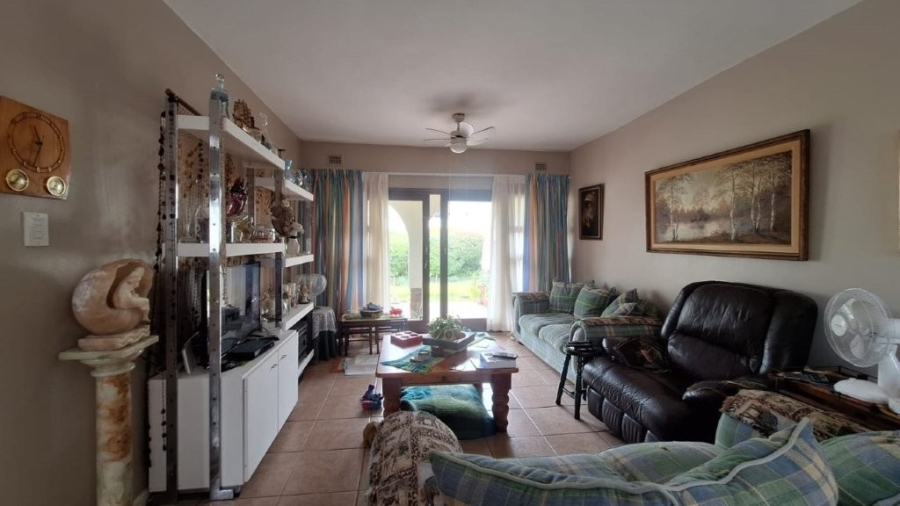 3 Bedroom Property for Sale in Umtentweni KwaZulu-Natal