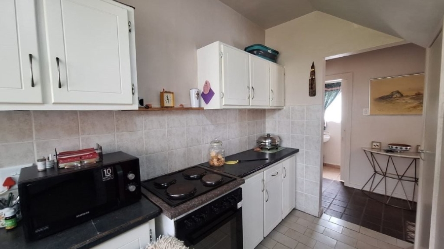 3 Bedroom Property for Sale in Umtentweni KwaZulu-Natal