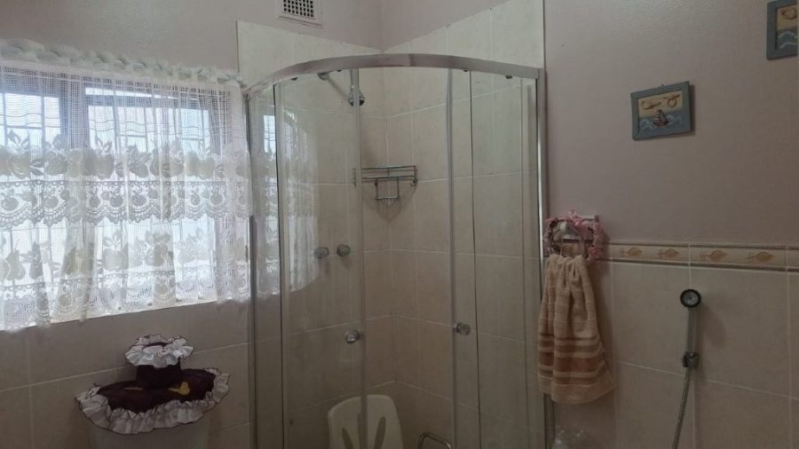 3 Bedroom Property for Sale in Umtentweni KwaZulu-Natal