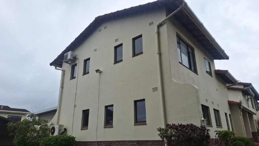 3 Bedroom Property for Sale in Umtentweni KwaZulu-Natal