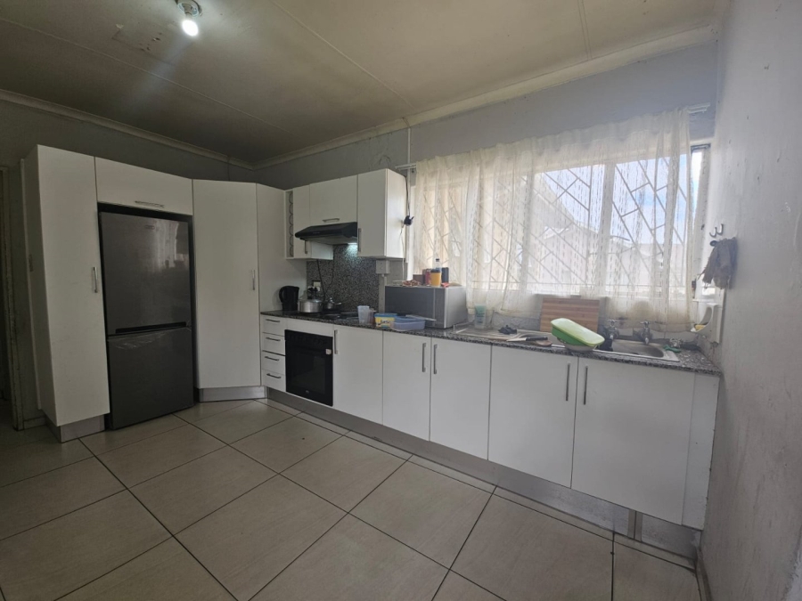 10 Bedroom Property for Sale in Barry Hertzog Park KwaZulu-Natal