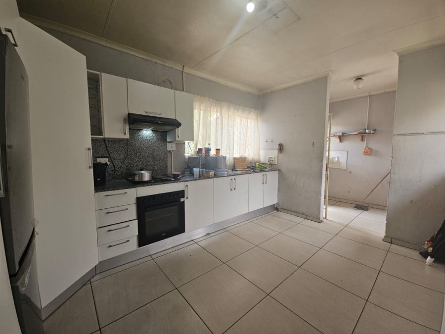 10 Bedroom Property for Sale in Barry Hertzog Park KwaZulu-Natal