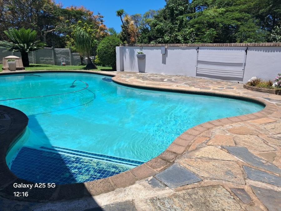 6 Bedroom Property for Sale in Umtentweni KwaZulu-Natal