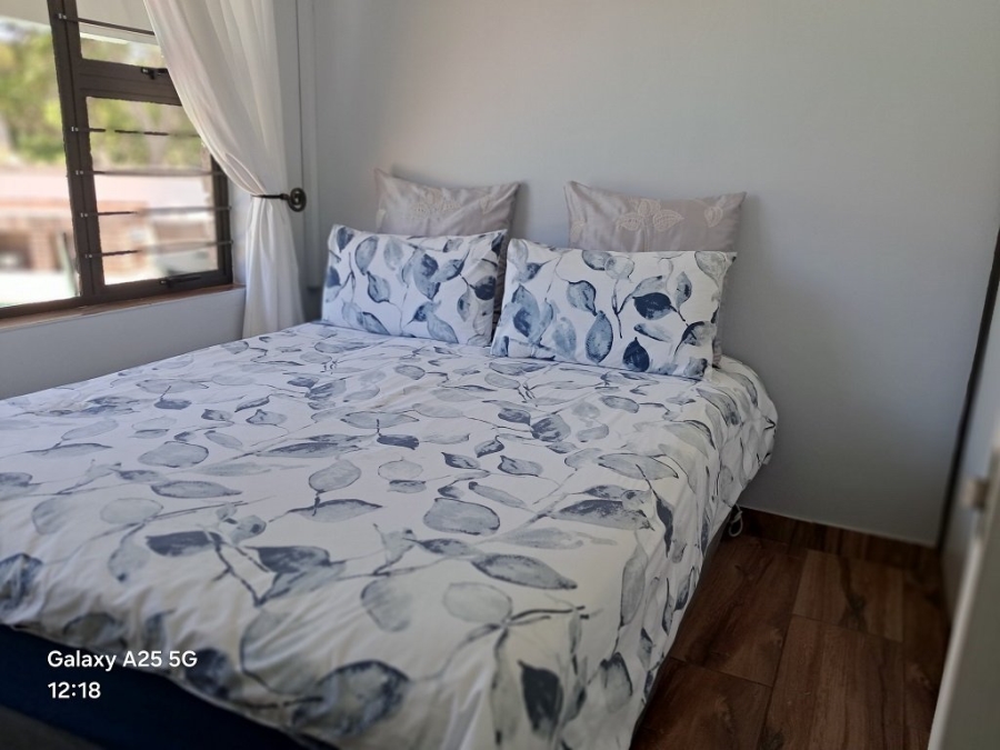 6 Bedroom Property for Sale in Umtentweni KwaZulu-Natal