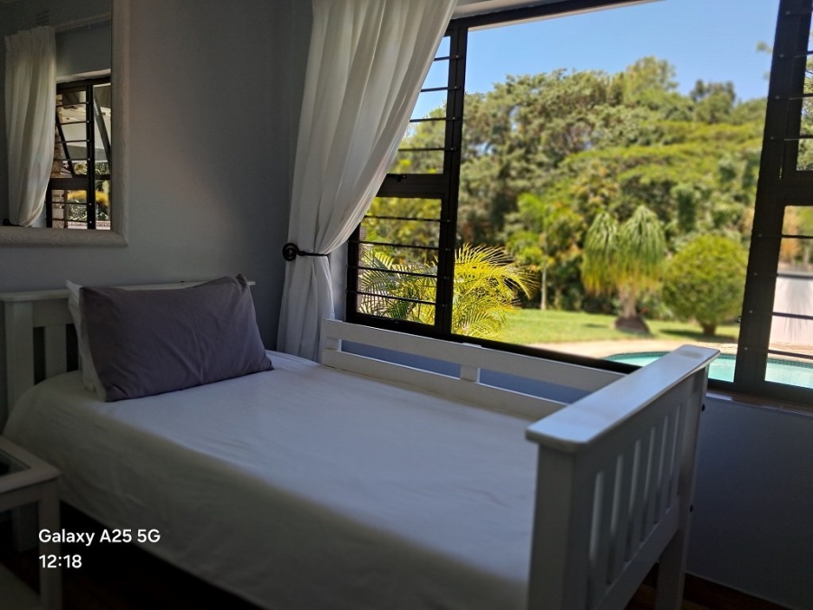 6 Bedroom Property for Sale in Umtentweni KwaZulu-Natal