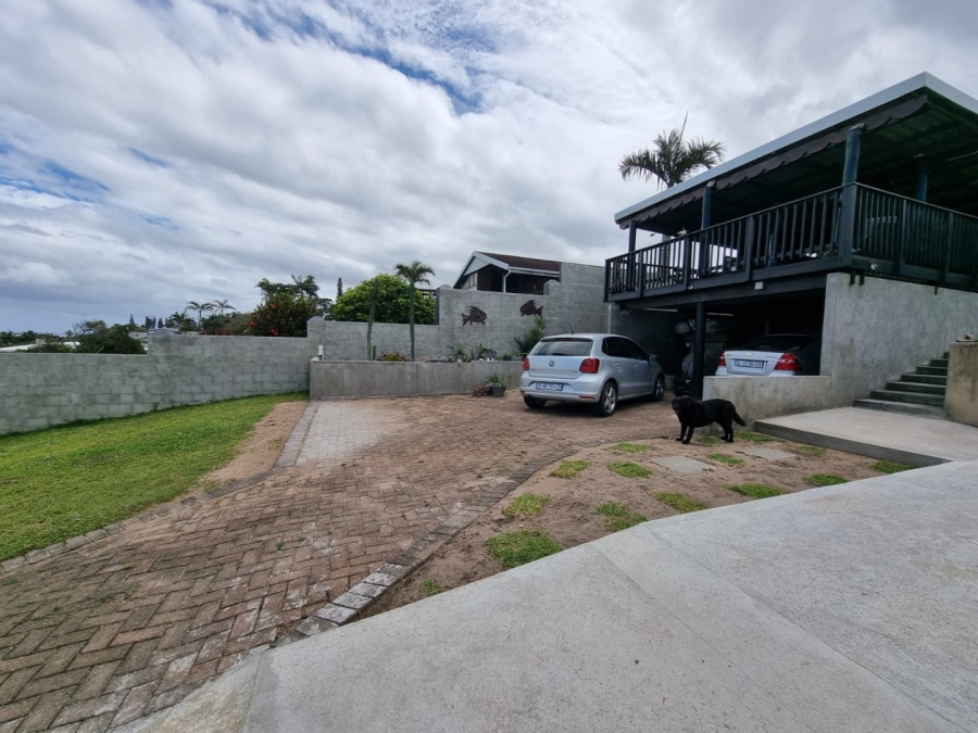 3 Bedroom Property for Sale in Sea Park KwaZulu-Natal