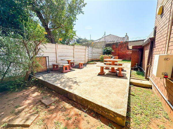 To Let 1 Bedroom Property for Rent in Glenwood KwaZulu-Natal