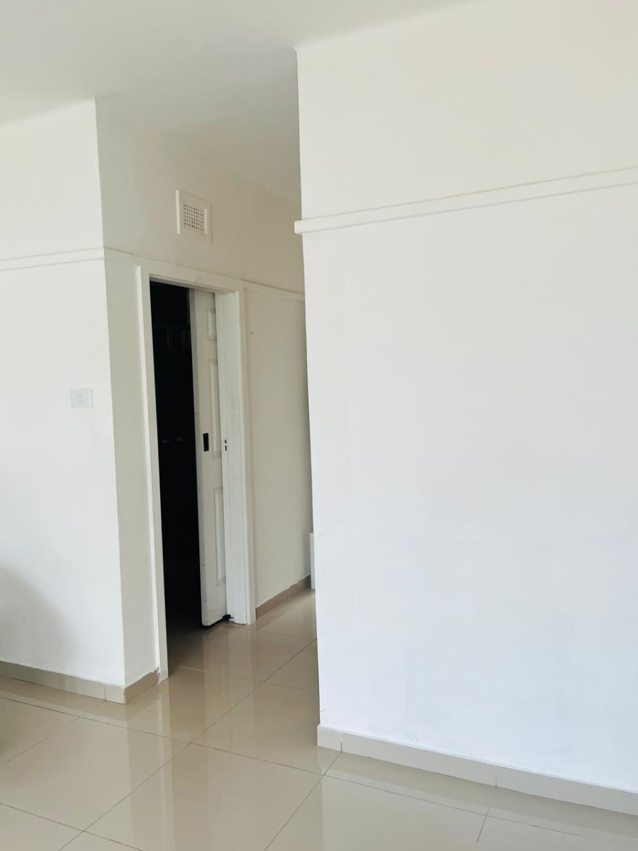 To Let 1 Bedroom Property for Rent in Glenwood KwaZulu-Natal