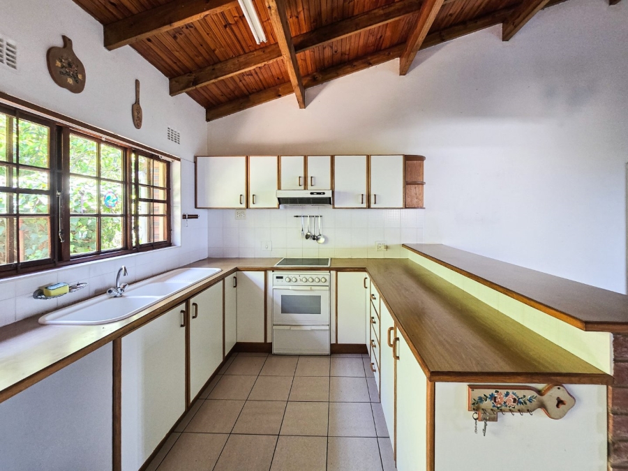 3 Bedroom Property for Sale in Umtentweni KwaZulu-Natal