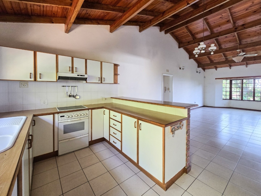 3 Bedroom Property for Sale in Umtentweni KwaZulu-Natal