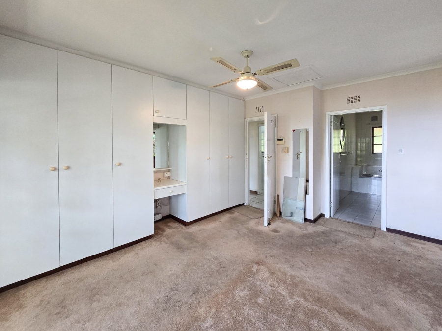 3 Bedroom Property for Sale in Umtentweni KwaZulu-Natal