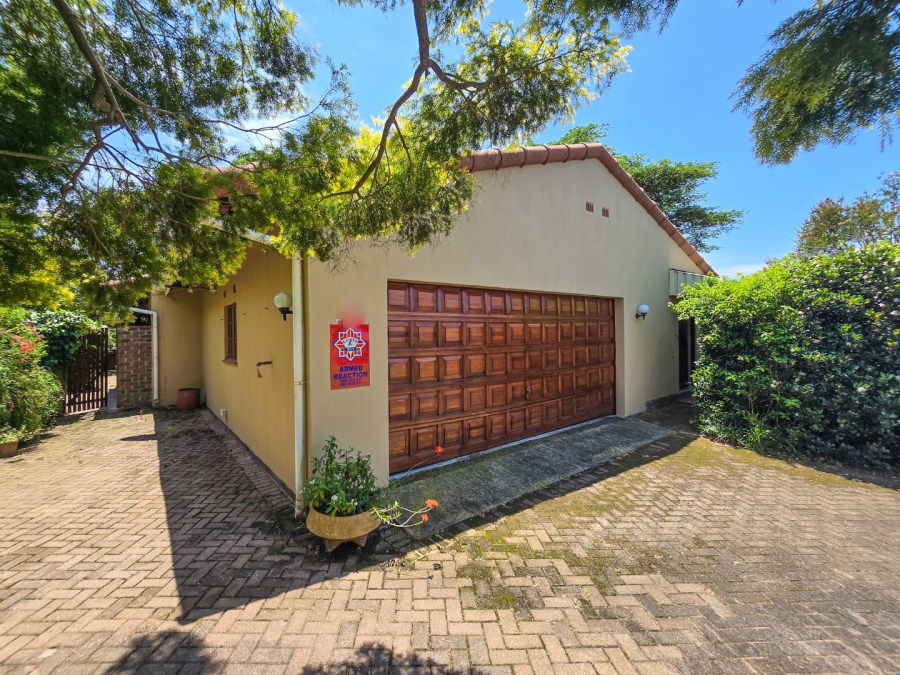3 Bedroom Property for Sale in Umtentweni KwaZulu-Natal