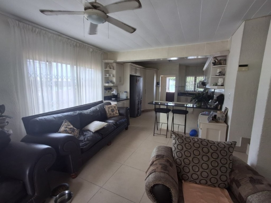 3 Bedroom Property for Sale in St Michaels On Sea KwaZulu-Natal
