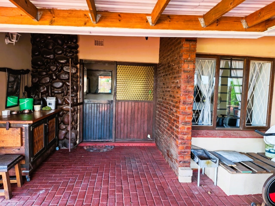 4 Bedroom Property for Sale in Woodgrange KwaZulu-Natal