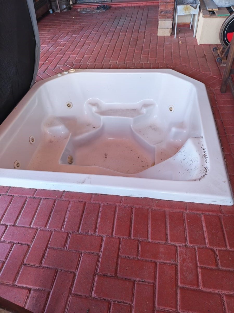 4 Bedroom Property for Sale in Woodgrange KwaZulu-Natal