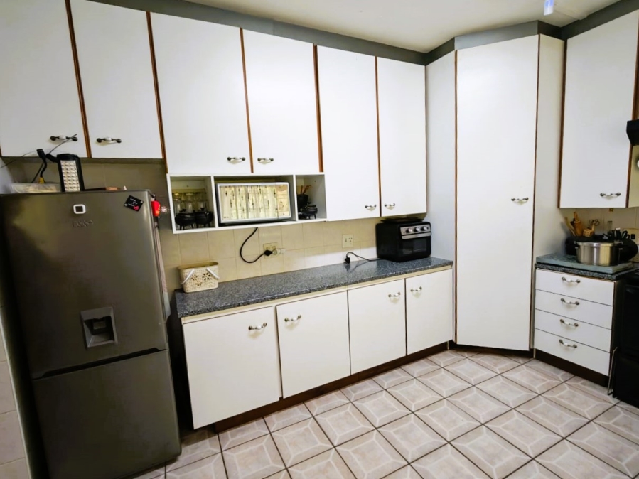 4 Bedroom Property for Sale in Woodgrange KwaZulu-Natal