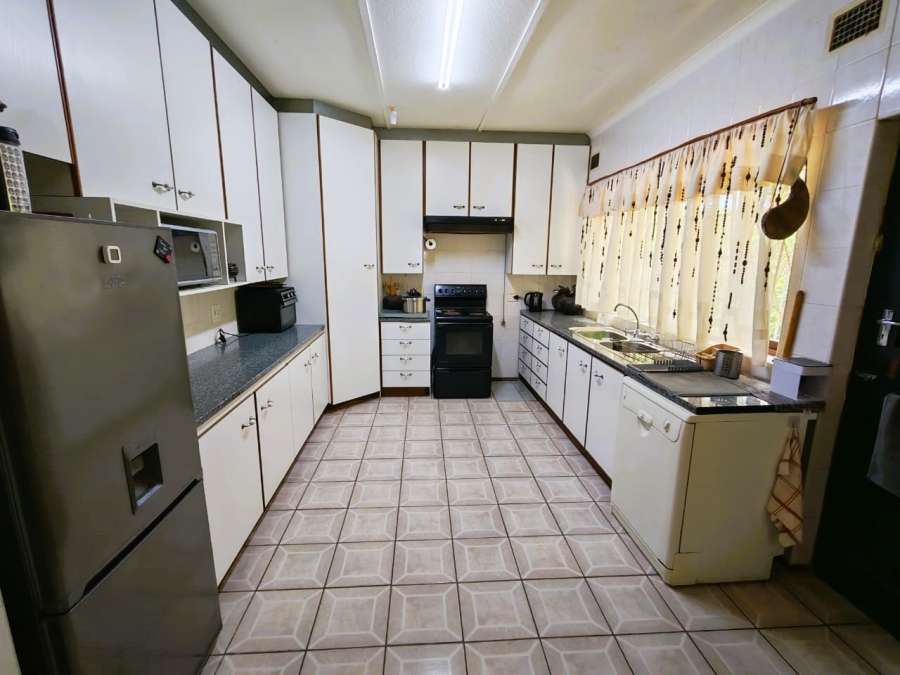 4 Bedroom Property for Sale in Woodgrange KwaZulu-Natal