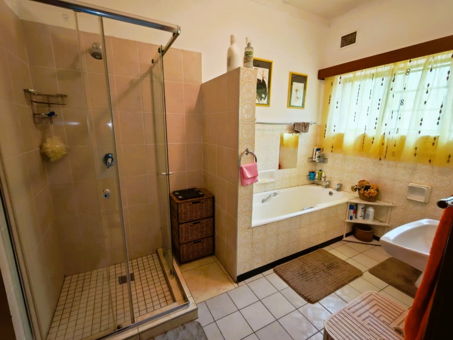 4 Bedroom Property for Sale in Woodgrange KwaZulu-Natal