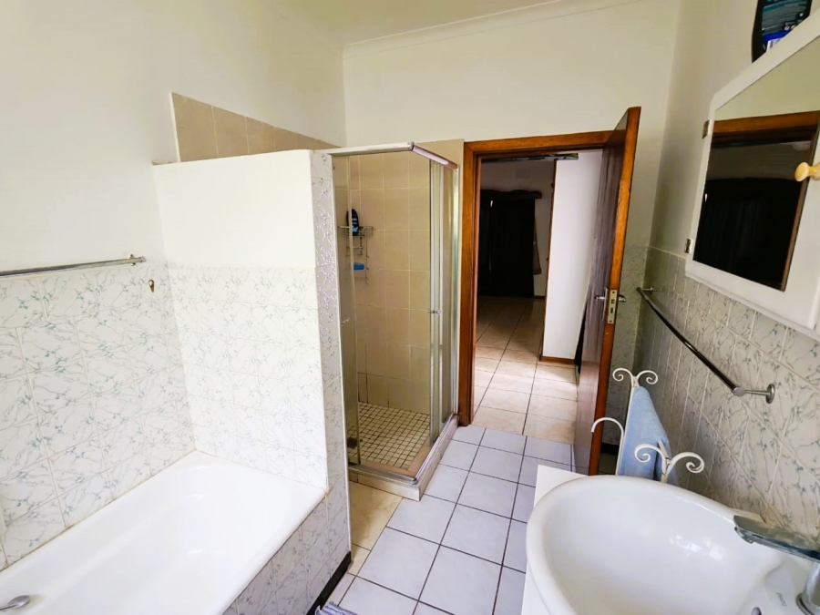 4 Bedroom Property for Sale in Woodgrange KwaZulu-Natal