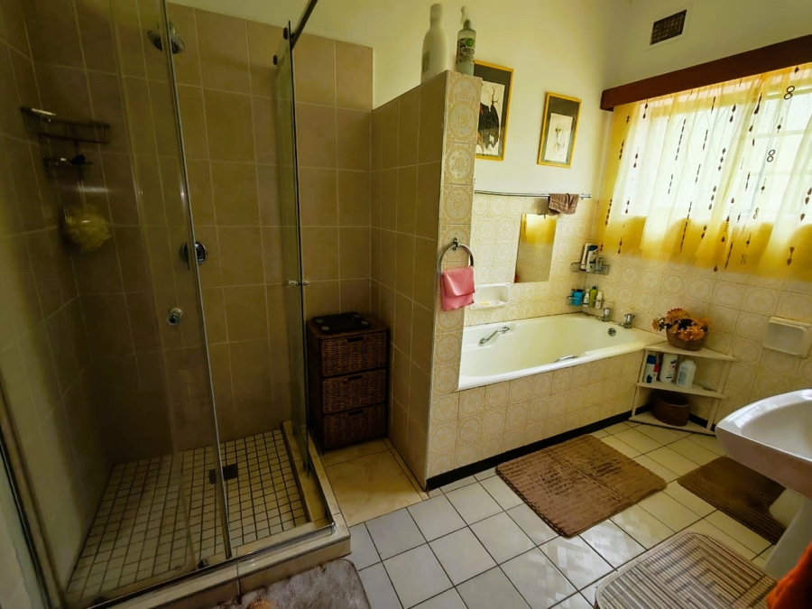 4 Bedroom Property for Sale in Woodgrange KwaZulu-Natal