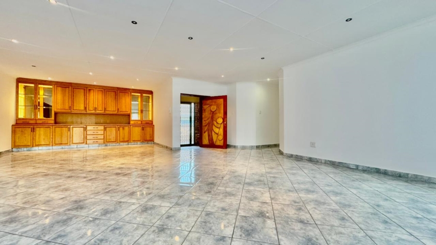 3 Bedroom Property for Sale in Pioneer Park KwaZulu-Natal