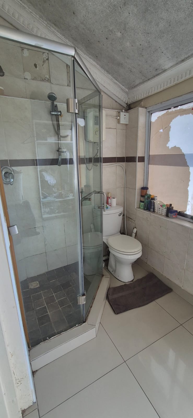 To Let 1 Bedroom Property for Rent in Ocean View KwaZulu-Natal