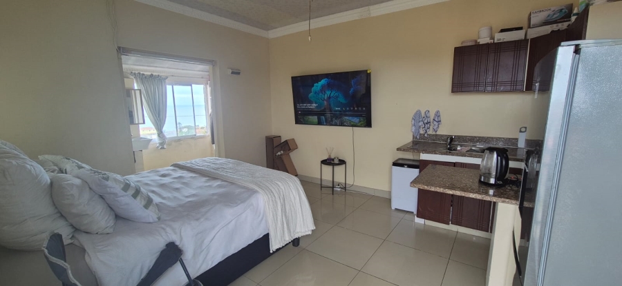 To Let 1 Bedroom Property for Rent in Ocean View KwaZulu-Natal