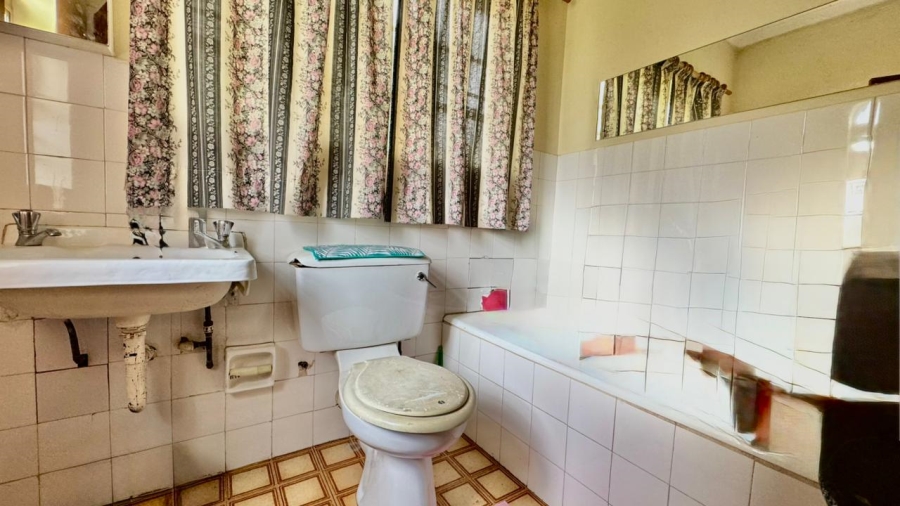 4 Bedroom Property for Sale in Huttenheights KwaZulu-Natal