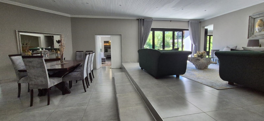 5 Bedroom Property for Sale in Huttenheights KwaZulu-Natal