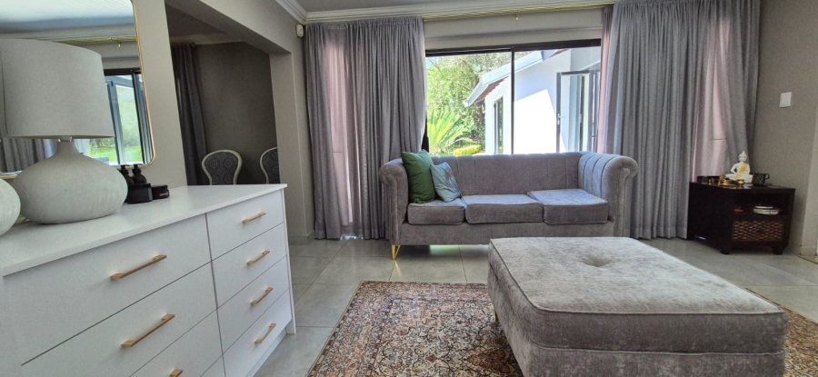 5 Bedroom Property for Sale in Huttenheights KwaZulu-Natal