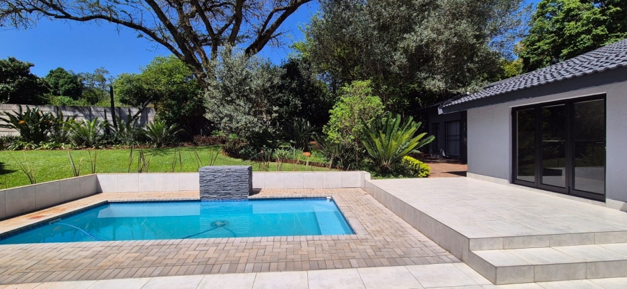 5 Bedroom Property for Sale in Huttenheights KwaZulu-Natal