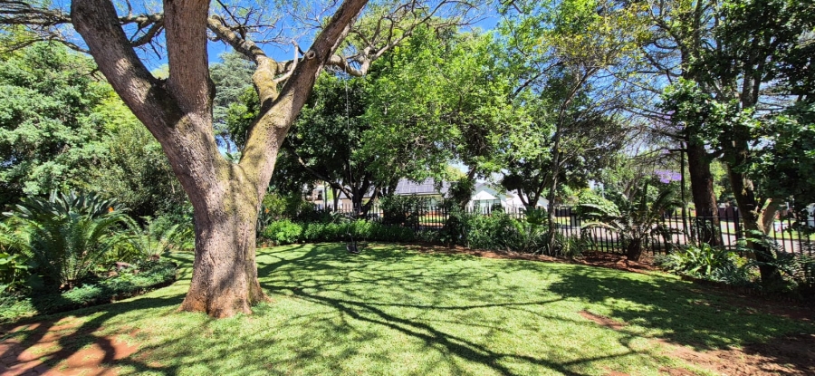 5 Bedroom Property for Sale in Huttenheights KwaZulu-Natal