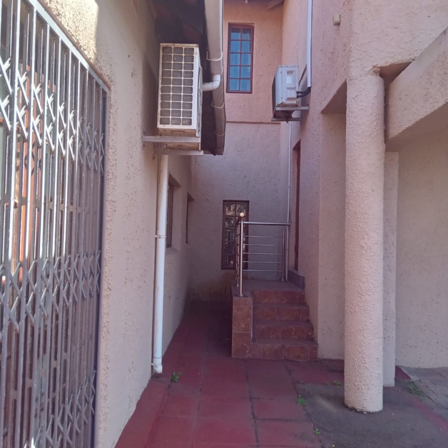 5 Bedroom Property for Sale in Ramsgate KwaZulu-Natal