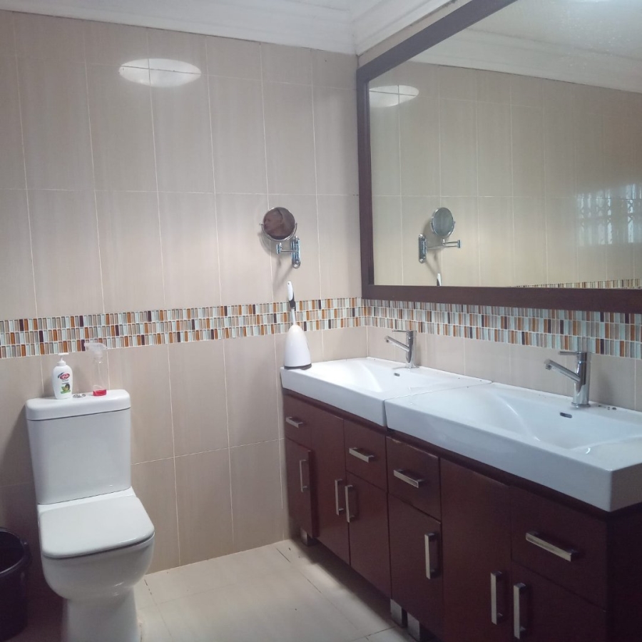 5 Bedroom Property for Sale in Ramsgate KwaZulu-Natal