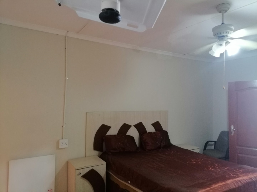 To Let commercial Property for Rent in Port Shepstone KwaZulu-Natal