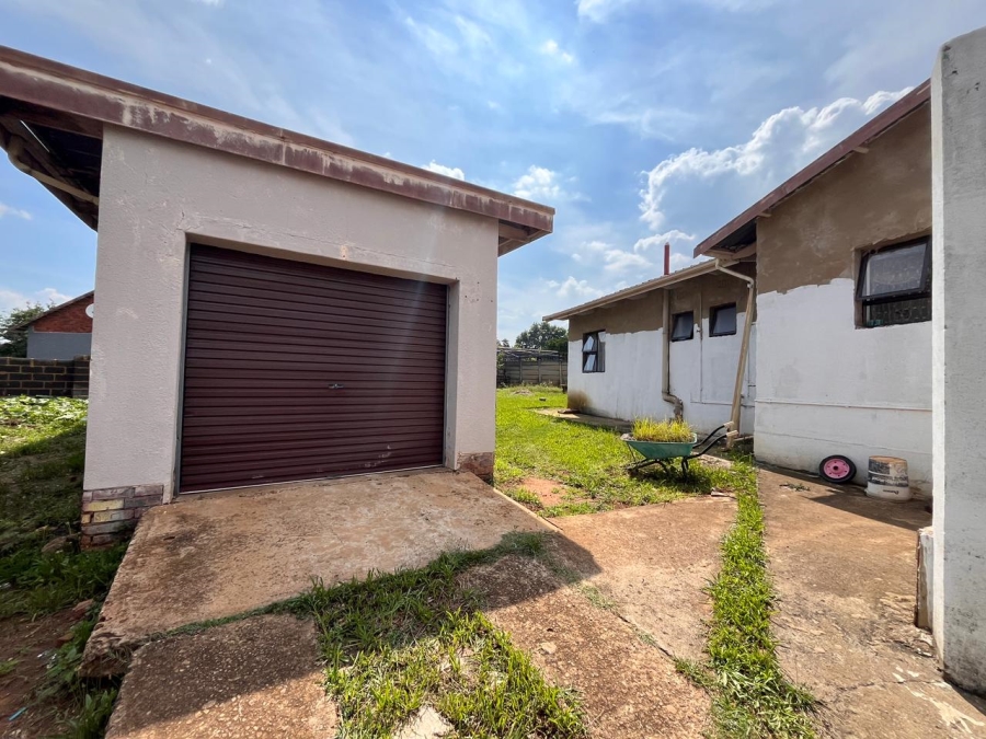 4 Bedroom Property for Sale in Amajuba Park KwaZulu-Natal