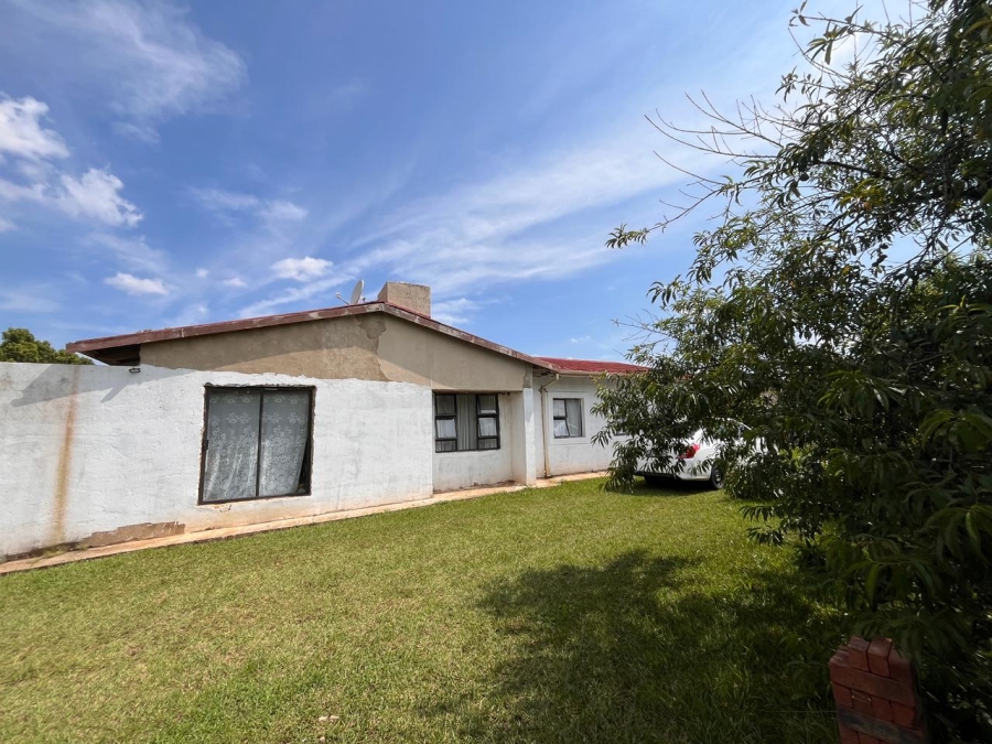 4 Bedroom Property for Sale in Amajuba Park KwaZulu-Natal