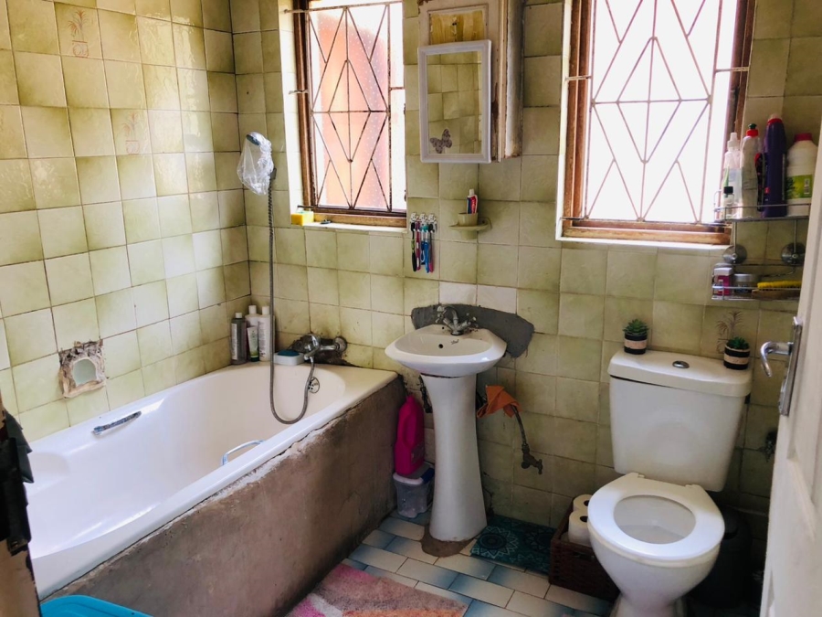 To Let 3 Bedroom Property for Rent in Pineview KwaZulu-Natal