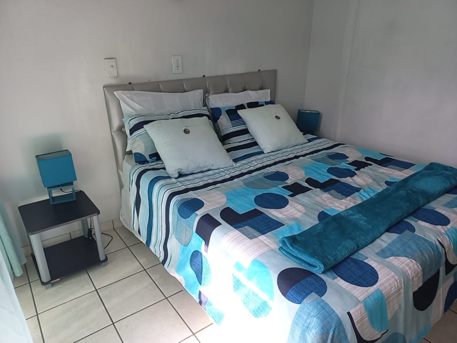 2 Bedroom Property for Sale in Manaba Beach KwaZulu-Natal