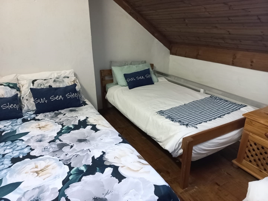 2 Bedroom Property for Sale in Manaba Beach KwaZulu-Natal