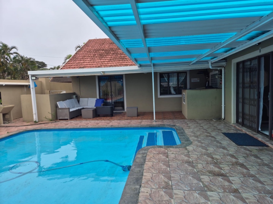 5 Bedroom Property for Sale in Brighton Beach KwaZulu-Natal